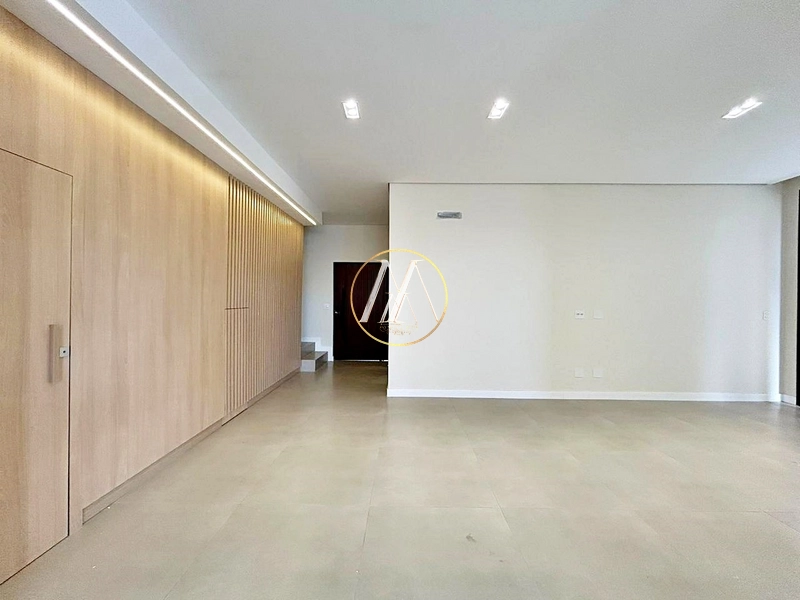 Sobrado de alto padrão com 4 quartos, 2 suítes e demi suíte: 43ª foto da galeria de imagens do imóvel