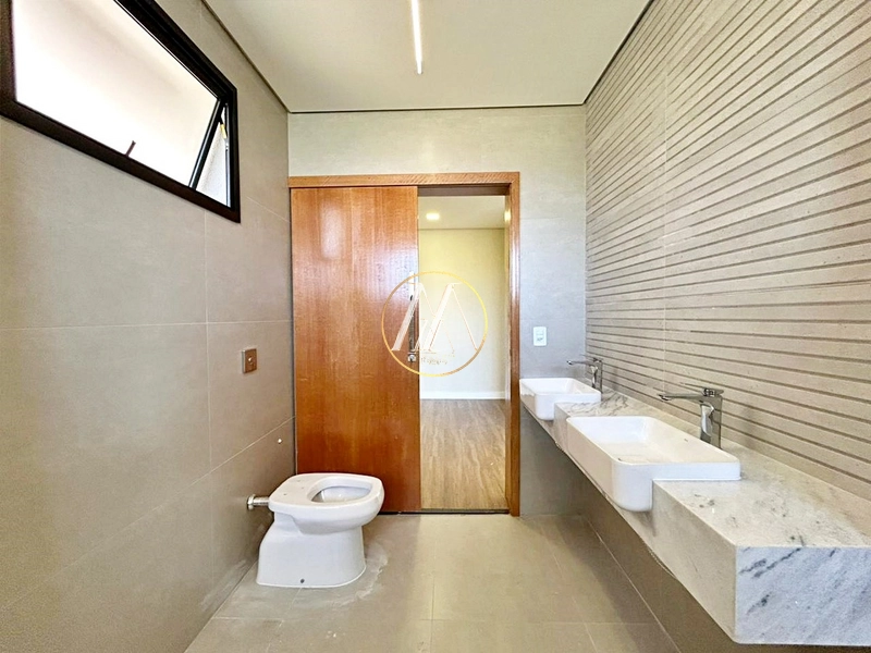 Sobrado de alto padrão com 4 quartos, 2 suítes e demi suíte: 92ª foto da galeria de imagens do imóvel