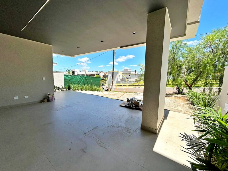 Sobrado de alto padrão com 4 quartos, 2 suítes e demi suíte: 10ª foto da galeria de imagens do imóvel