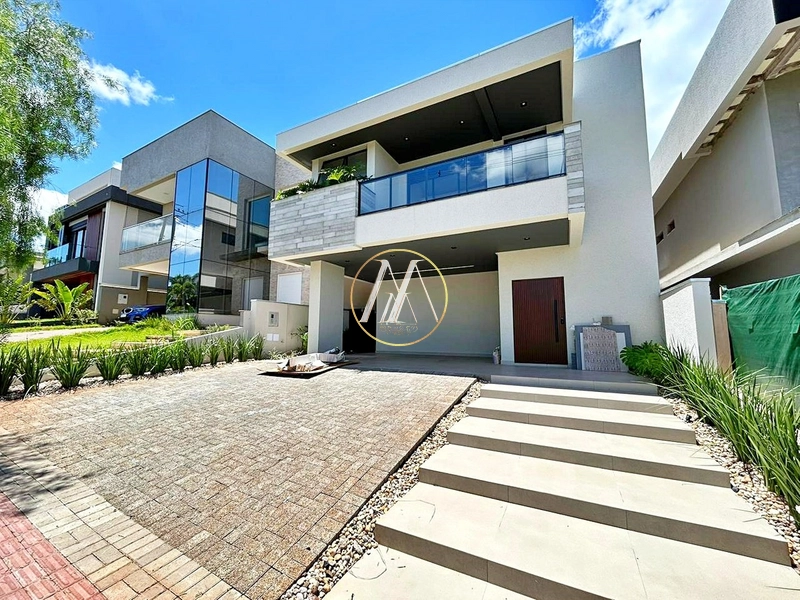 Sobrado de alto padrão com 4 quartos, 2 suítes e demi suíte: 3ª foto da galeria de imagens do imóvel