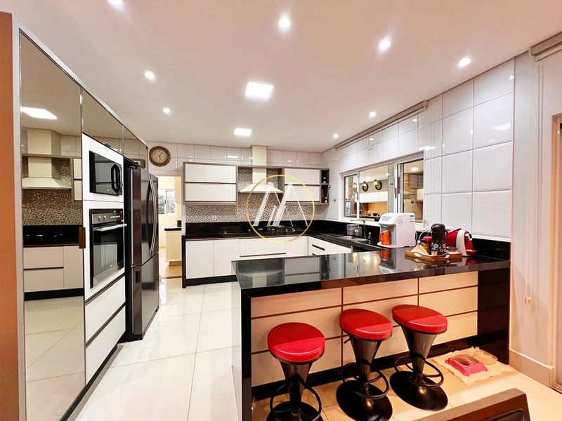 Sobrado mobiliado à venda em condomínio fechado com 4 dormitórios: 17ª foto da galeria de imagens do imóvel