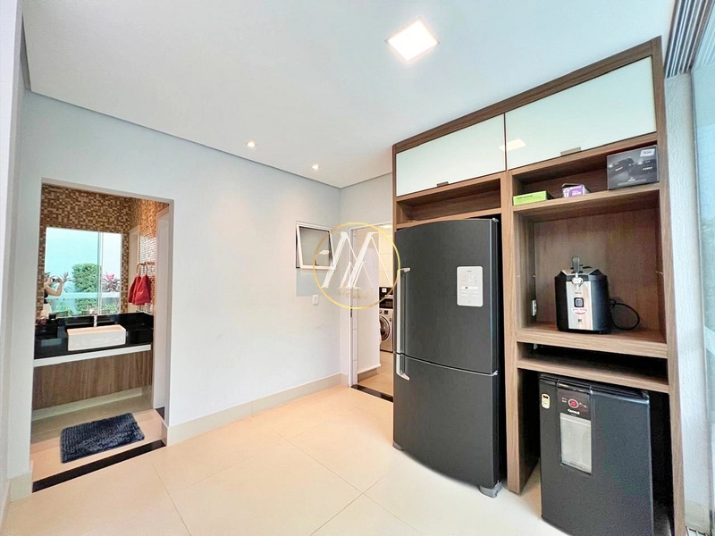 Sobrado mobiliado à venda em condomínio fechado com 4 dormitórios: 15ª foto da galeria de imagens do imóvel