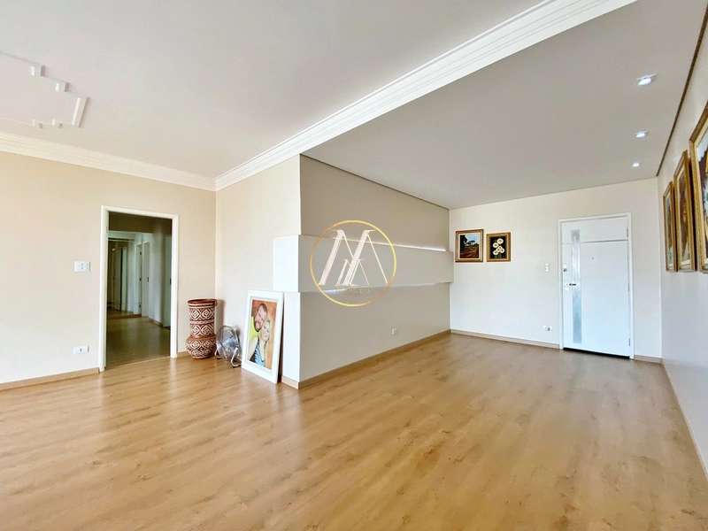 Apartamento reformado à venda no Centro com 3 dormitórios, 2 suítes: 15ª foto da galeria de imagens do imóvel