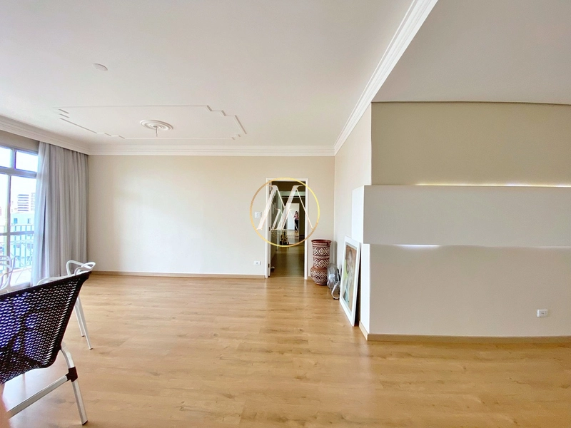 Apartamento reformado à venda no Centro com 3 dormitórios, 2 suítes: 4ª foto da galeria de imagens do imóvel