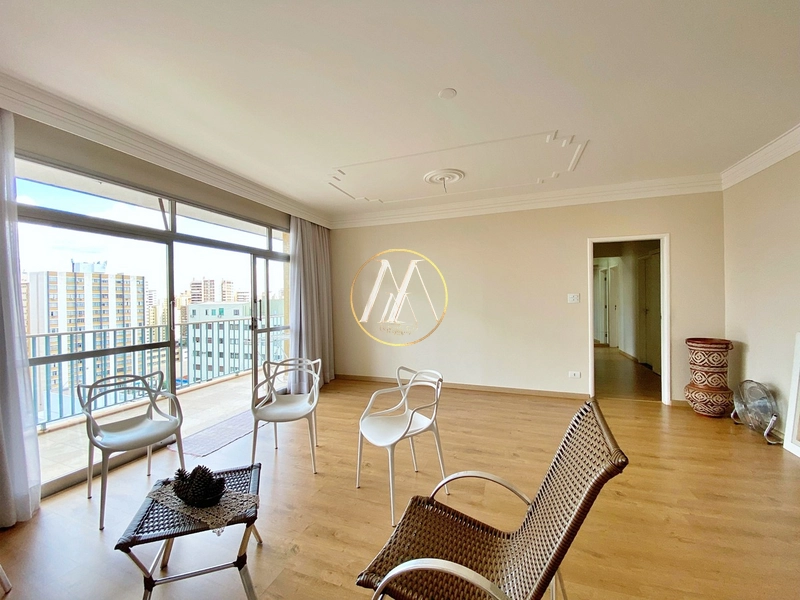 Apartamento reformado à venda no Centro com 3 dormitórios, 2 suítes: 7ª foto da galeria de imagens do imóvel