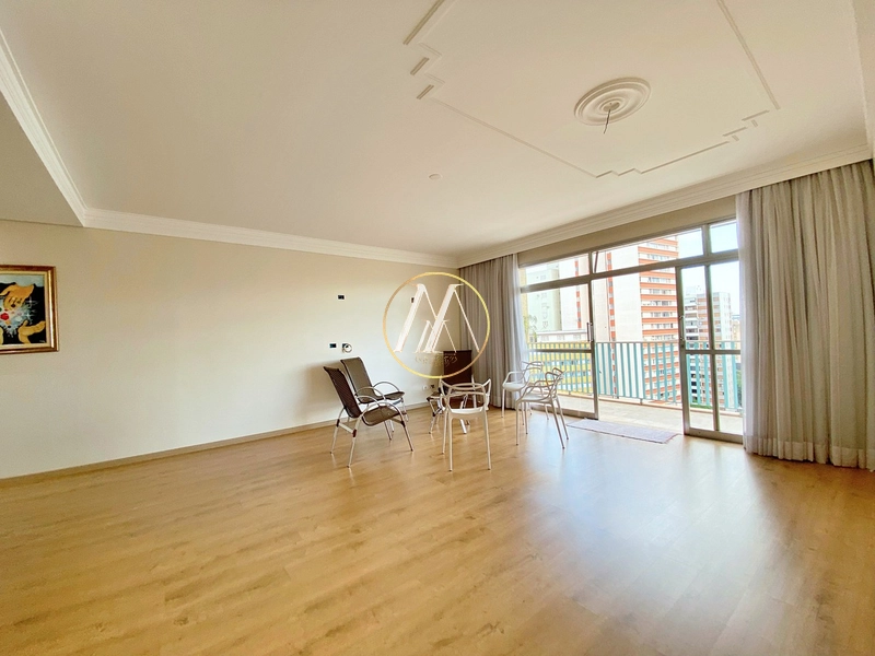 Apartamento reformado à venda no Centro com 3 dormitórios, 2 suítes: 8ª foto da galeria de imagens do imóvel