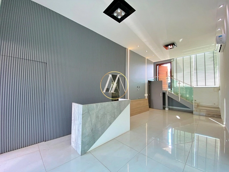 Casa residencial ou comercial à venda próximo a Av. Santos Dumont: 4ª foto da galeria de imagens do imóvel