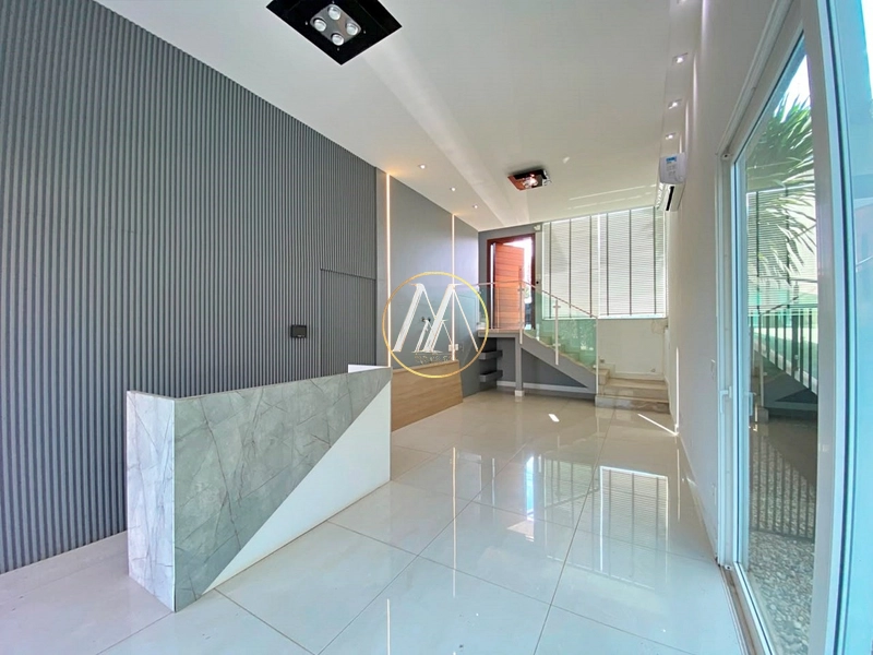 Casa residencial ou comercial à venda próximo a Av. Santos Dumont: 5ª foto da galeria de imagens do imóvel