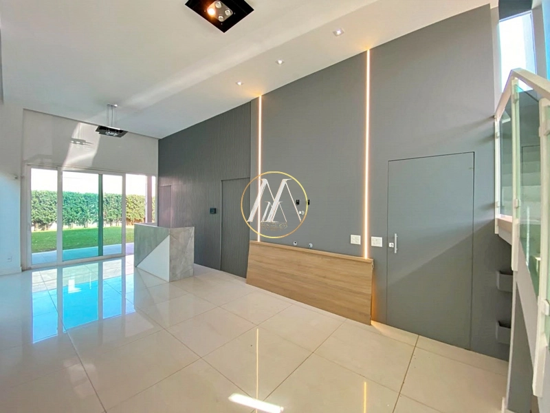 Casa residencial ou comercial à venda próximo a Av. Santos Dumont: 3ª foto da galeria de imagens do imóvel