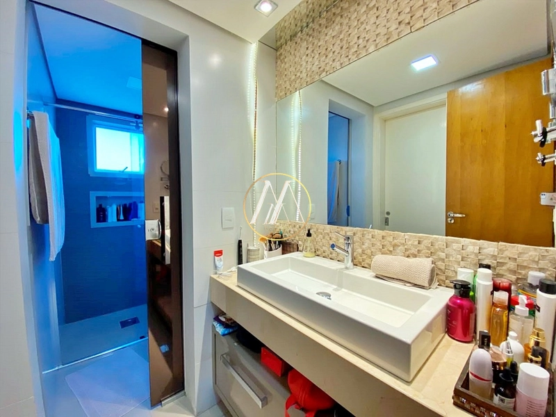 Apartamento reformado à venda com 2 quartos, sacada com churrasqueira: 21ª foto da galeria de imagens do imóvel