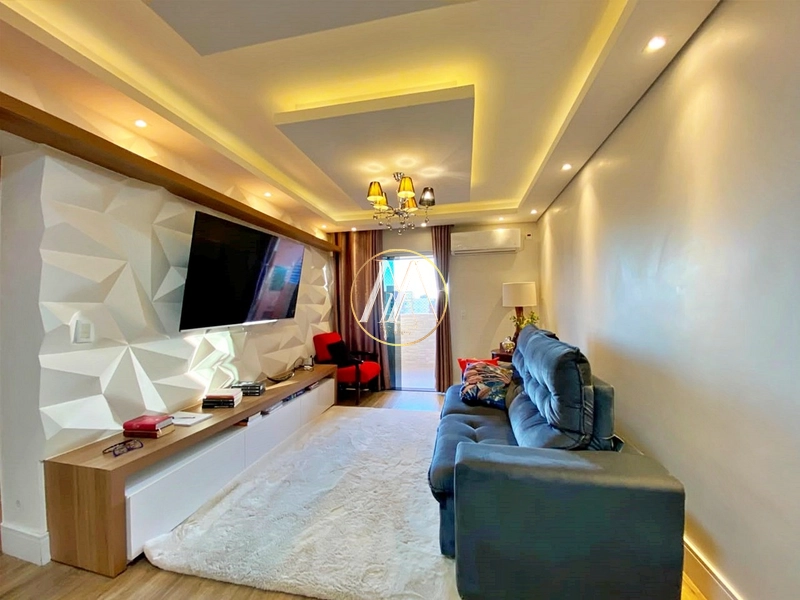 Apartamento reformado à venda com 2 quartos, sacada com churrasqueira: 3ª foto da galeria de imagens do imóvel