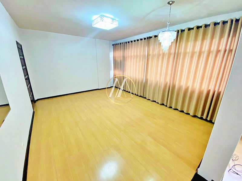 Apartamento amplo com 3 dormitórios sendo uma suíte,centro de Londrina: 2ª foto da galeria de imagens do imóvel