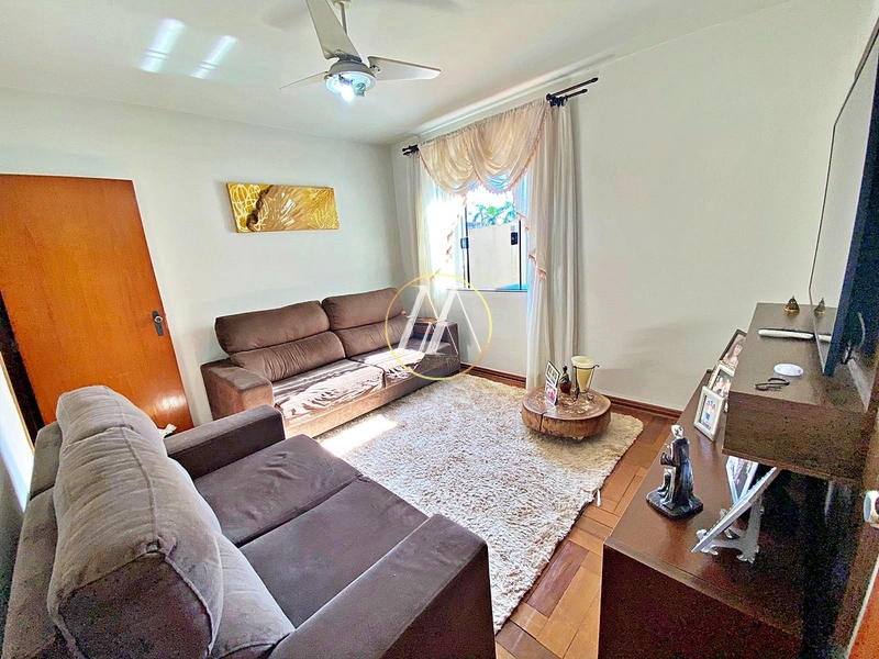 Casa à venda com 3 dormitórios, suíte e piscina no Centro de Rolândia: 14ª foto da galeria de imagens do imóvel