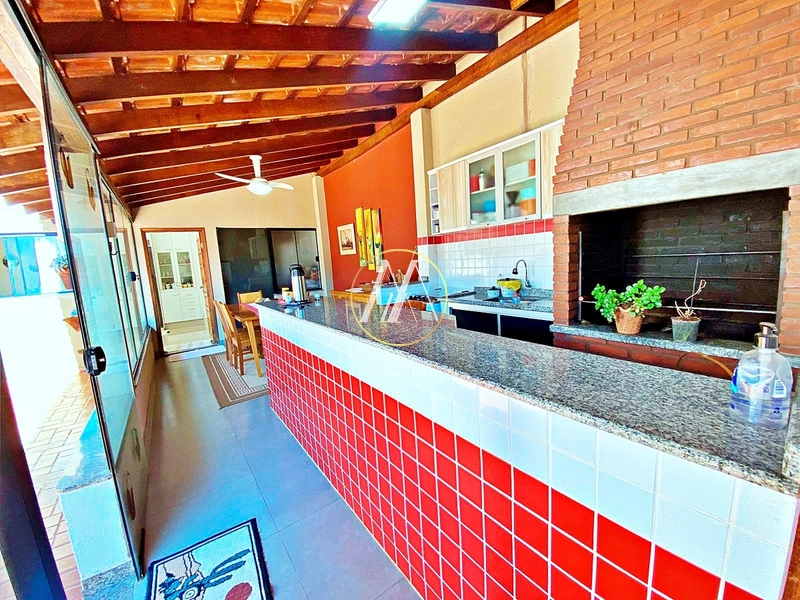 Casa à venda com 3 dormitórios, suíte e piscina no Centro de Rolândia: 35ª foto da galeria de imagens do imóvel