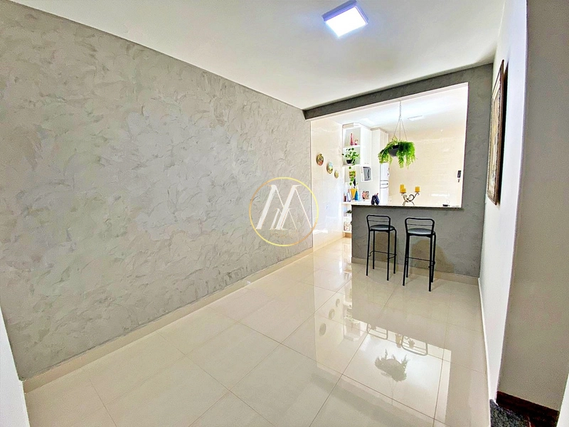 Casa à venda com 3 dormitórios, suíte e piscina no Centro de Rolândia: 11ª foto da galeria de imagens do imóvel