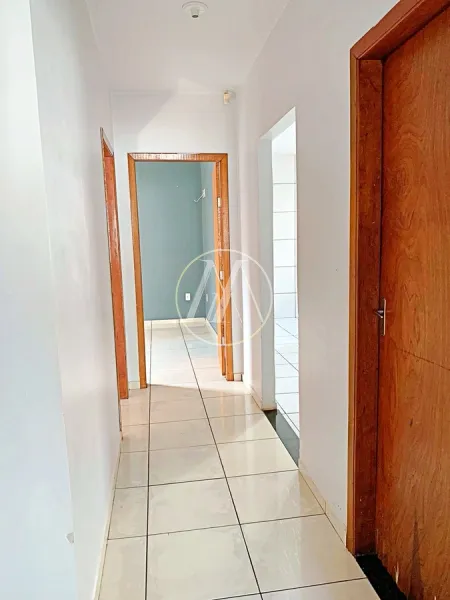 Casa à venda com 3 dormitórios e suíte, externo com churrasqueira: 7ª foto da galeria de imagens do imóvel