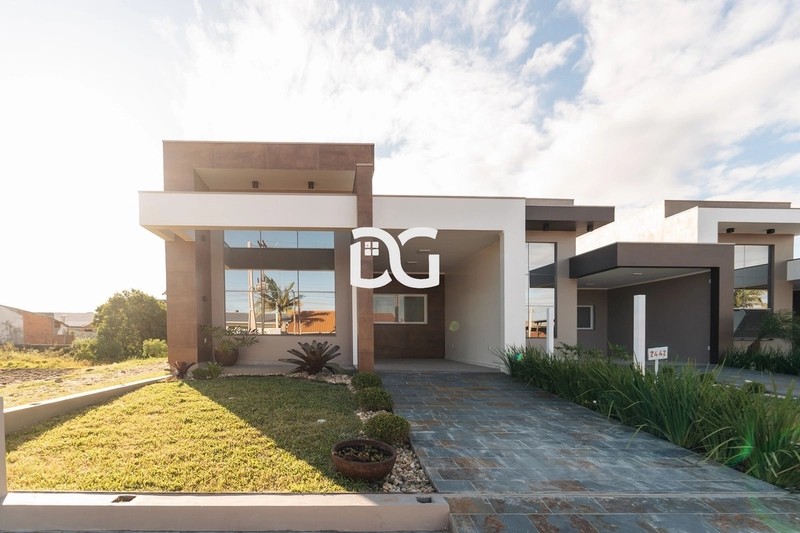 Casas de excelente padrão construtivo para venda em Imbé-RS.: 1ª foto da galeria de imagens do imóvel