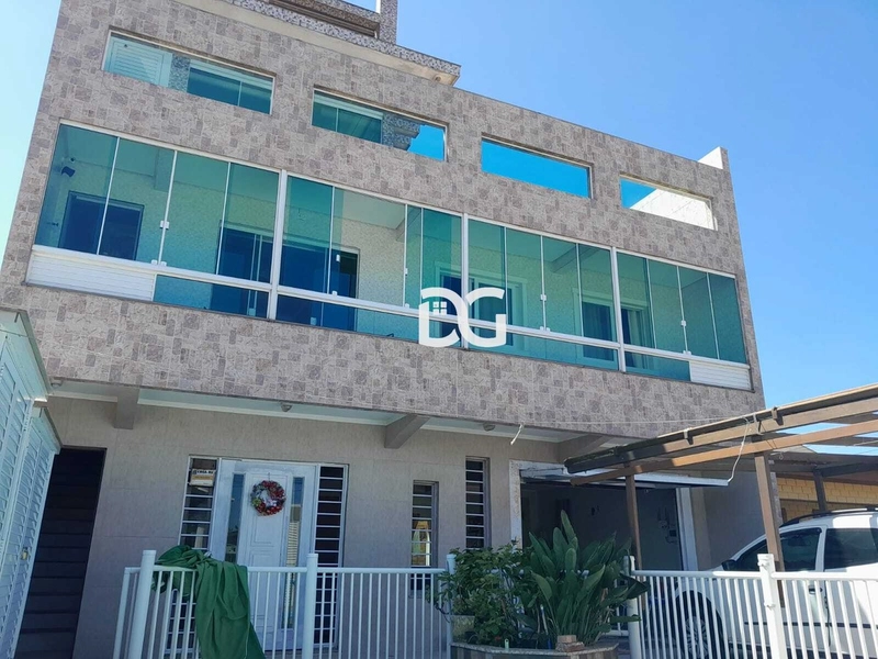 Sobrado amplo com 4 dormitórios.: 1ª foto da galeria de imagens do imóvel