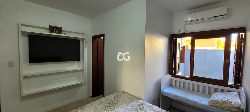 Casa Geminada de 3 dormitórios: 11ª foto da galeria de imagens do imóvel