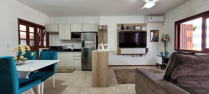 Casa Geminada de 3 dormitórios: 5ª foto da galeria de imagens do imóvel