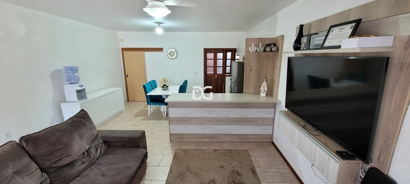Casa Geminada de 3 dormitórios: 4ª foto da galeria de imagens do imóvel