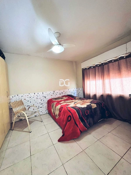 Casa de 7 dormitórios: 8ª foto da galeria de imagens do imóvel
