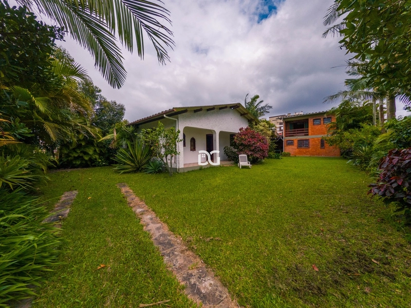 Casa e Sobrado: 2ª foto da galeria de imagens do imóvel