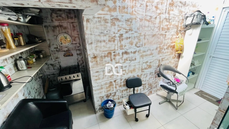 Duas lojas comerciais no centro de Tramandaí: 8ª foto da galeria de imagens do imóvel
