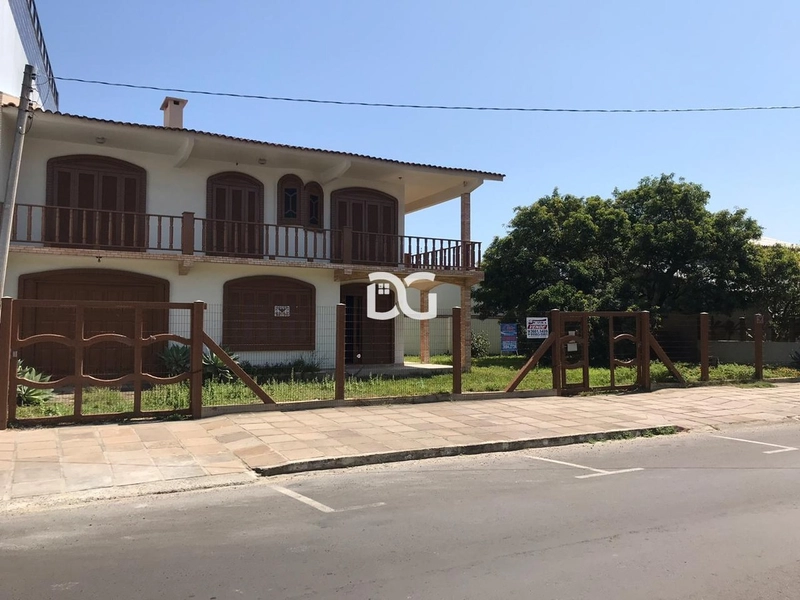 Sobrado composto de 4 dormitórios: 2ª foto da galeria de imagens do imóvel