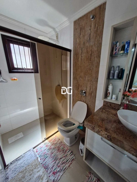 Casa semimobiliada a apenas 1 quadra do mar: 25ª foto da galeria de imagens do imóvel