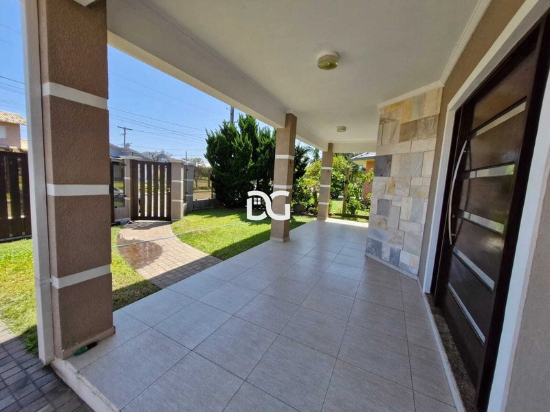 Casa semimobiliada a apenas 1 quadra do mar: 4ª foto da galeria de imagens do imóvel