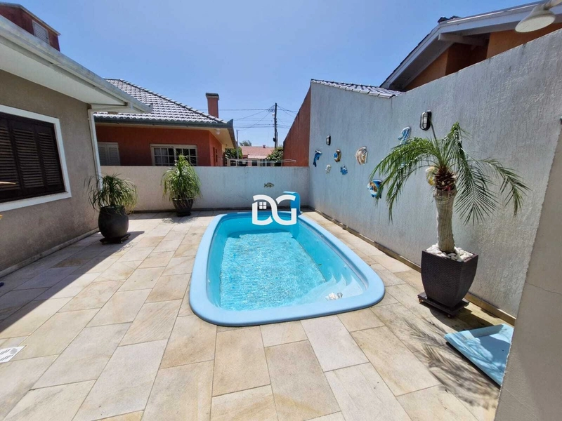 Casa semimobiliada a apenas 1 quadra do mar: 29ª foto da galeria de imagens do imóvel