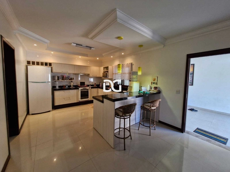 Casa semimobiliada a apenas 1 quadra do mar: 14ª foto da galeria de imagens do imóvel