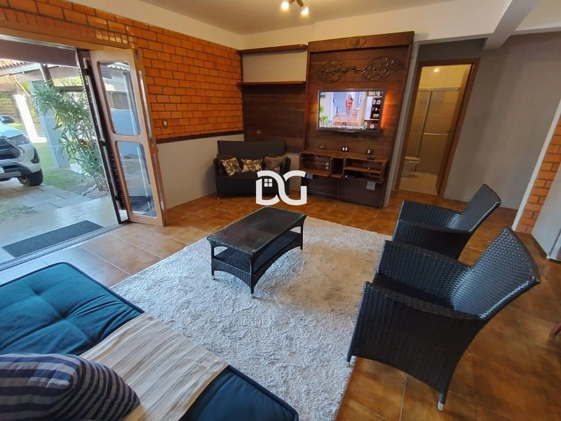 Casa com suite: 6ª foto da galeria de imagens do imóvel