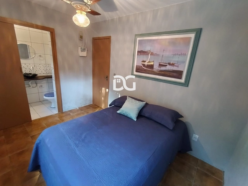 Casa com suite: 14ª foto da galeria de imagens do imóvel