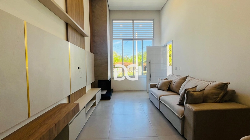 Casa com design moderno, mobiliado e decorado: 3ª foto da galeria de imagens do imóvel