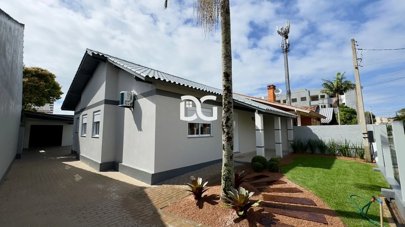 Casa moderna e sofisticada com 3 dormitórios: 2ª foto da galeria de imagens do imóvel