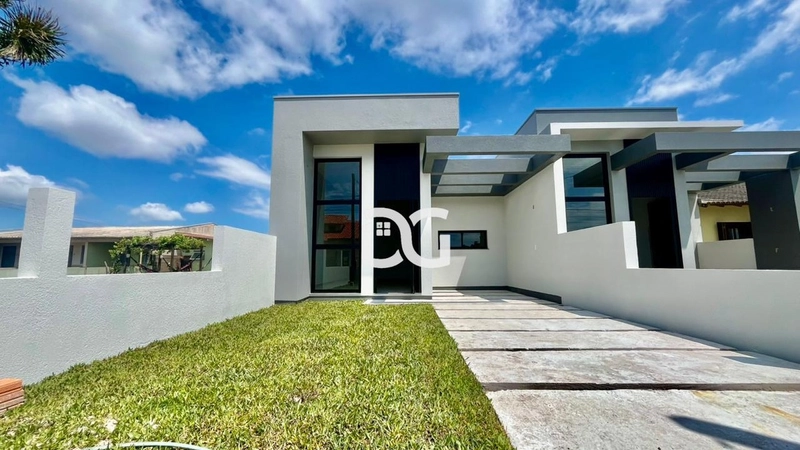 Casa em construção, ótima localização