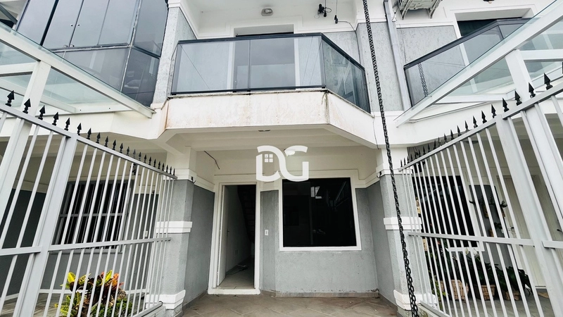 Sobrado moderno composto por 2 suítes amplas: 2ª foto da galeria de imagens do imóvel