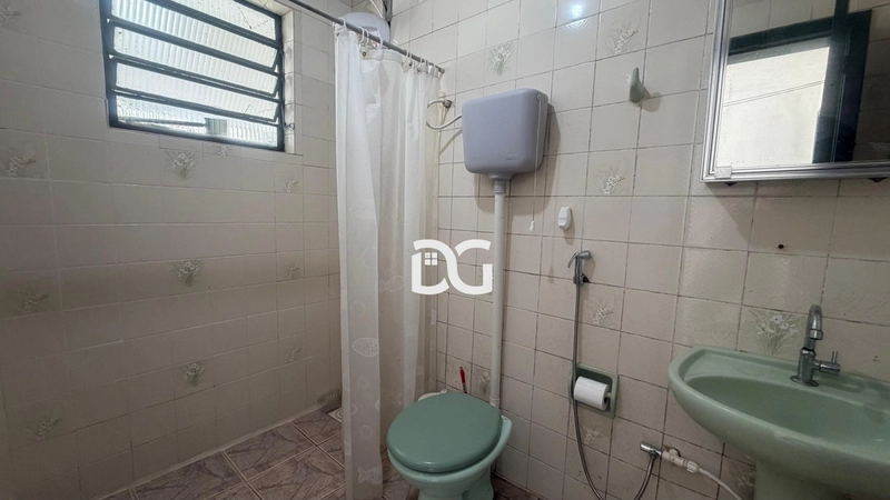 Casa térrea de esquina mobiliada, situada em uma região residencial: 16ª foto da galeria de imagens do imóvel