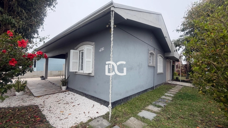 Casa térrea de esquina mobiliada, situada em uma região residencial: 5ª foto da galeria de imagens do imóvel