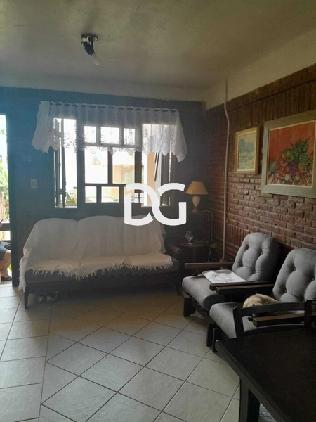 Casa aconchegante com dois dormitórios: 3ª foto da galeria de imagens do imóvel