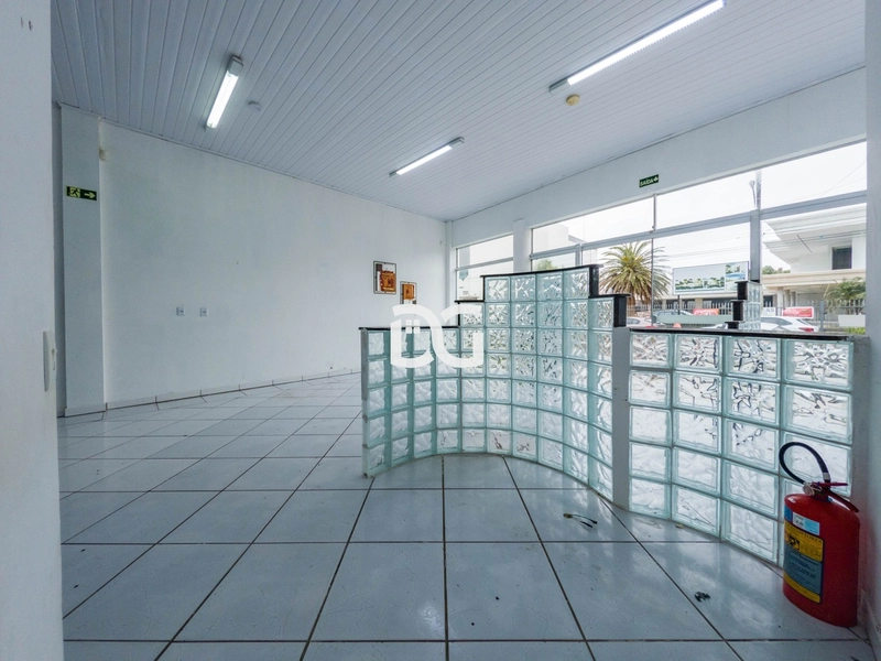 Casa e loja comercial em ótima localização: 27ª foto da galeria de imagens do imóvel