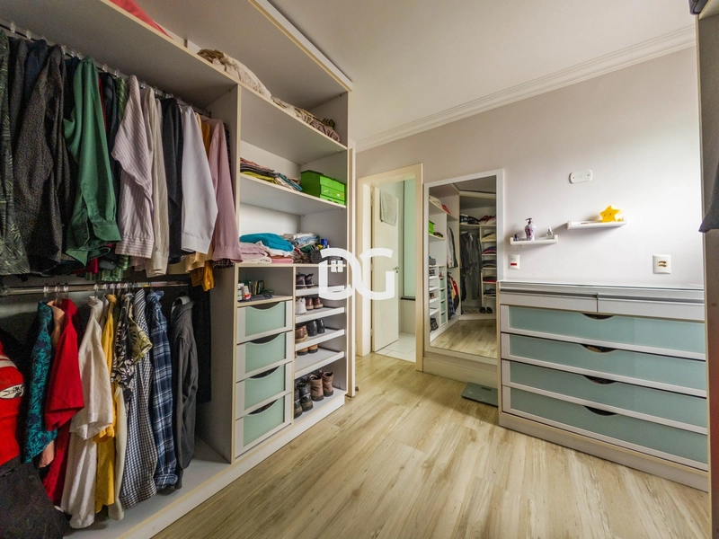 Casa e loja comercial em ótima localização: 16ª foto da galeria de imagens do imóvel