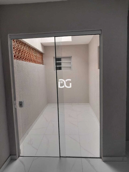 Casa ampla com ambientes agradáveis e bem distribuídos.: 6ª foto da galeria de imagens do imóvel