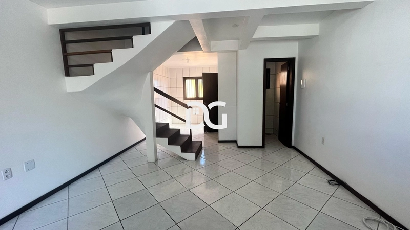 Duplex moderno e aconchegante, ideal para quem busca conforto: 6ª foto da galeria de imagens do imóvel