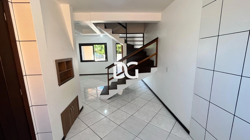 Duplex moderno e aconchegante, ideal para quem busca conforto: 5ª foto da galeria de imagens do imóvel