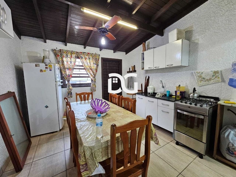 Sobrado Triplex mobiliado na Zona Nova em Tramandaí: 4ª foto da galeria de imagens do imóvel