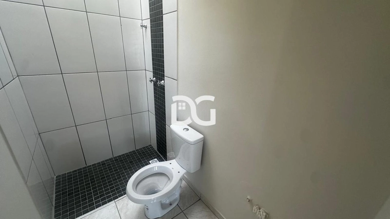 Duplex com ambientes bem distribuídos e ótima iluminação natural.: 15ª foto da galeria de imagens do imóvel
