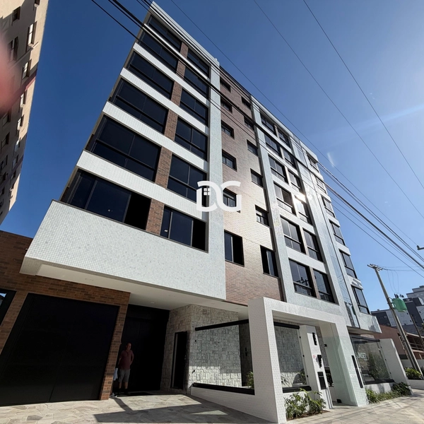 Apartamento 02 Dormitórios próximo a Av Da Igreja